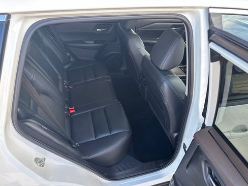Used 2023 Nissan Rogue SL AWD/4WD image 34