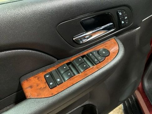 Used 2008 Chevrolet Avalanche LTZ w/ LTZ Preferred Equipment Group image 19