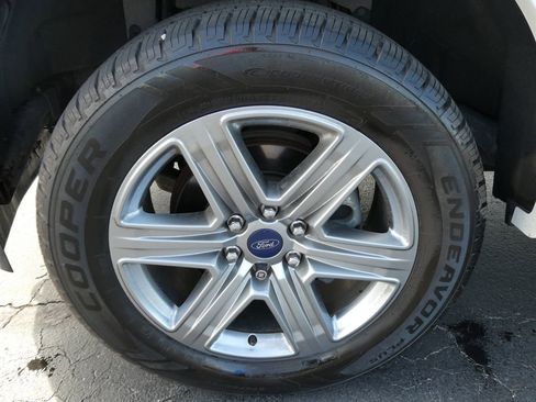Used 2018 Ford F150 XLT w/ Equipment Group 302A Luxury AWD/4WD image 10