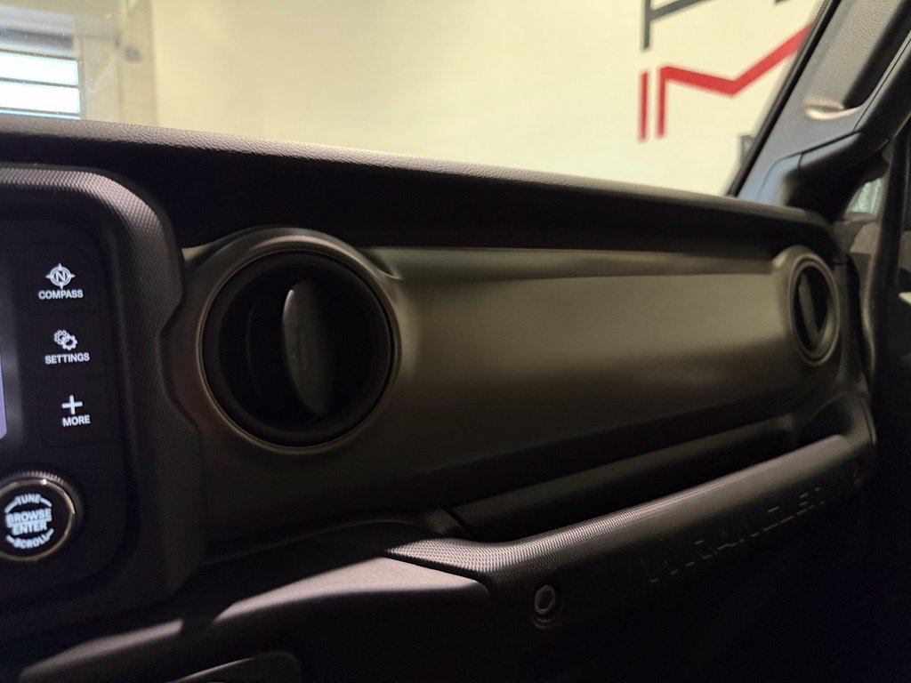 Used 2021 Jeep Wrangler Unlimited Sport AWD/4WD image 21