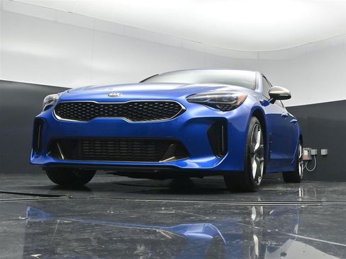 Used 2018 Kia Stinger GT AWD/4WD image 28