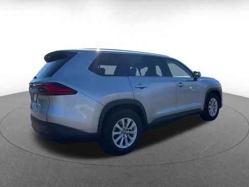 Used 2024 Toyota Grand Highlander AWD image 15