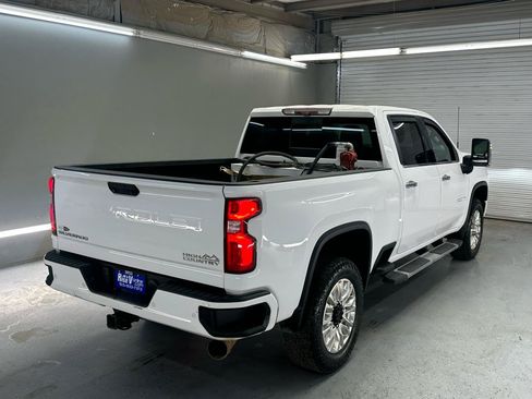 Used 2020 Chevrolet Silverado 2500 High Country w/ Z71 Off-Road Package AWD/4WD image 12