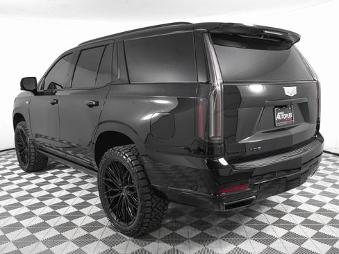 Used 2026 Cadillac Escalade Sport w/ LPO, ONYX Package image 7