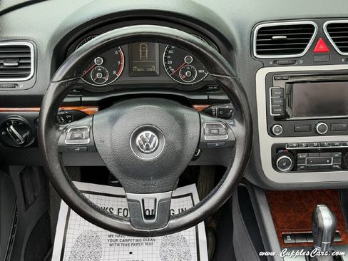 Used 2012 Volkswagen Eos Lux FWD image 16