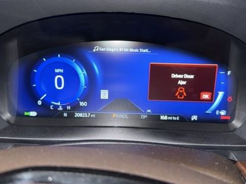 Used 2022 Ford Explorer King Ranch w/ Premium Technology Package image 28