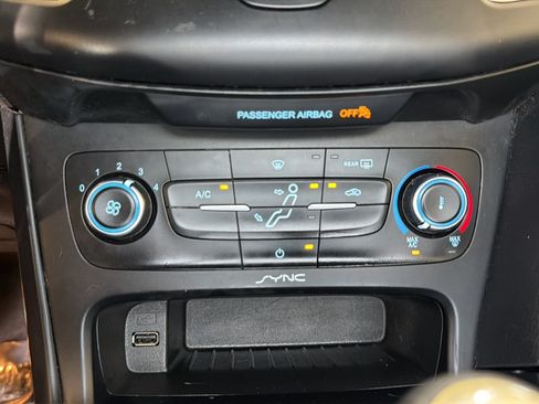 Used 2016 Ford Focus ST FWD image 28