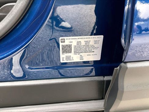 Used 2022 Chevrolet Equinox LS w/ LS Convenience Package FWD image 32