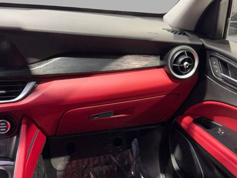 Used 2020 Alfa Romeo Stelvio w/ Nero Edizione image 37