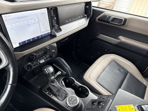 Used 2022 Ford Bronco Wildtrak image 23