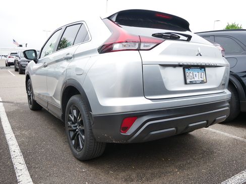 Used 2024 Mitsubishi Eclipse Cross LE AWD/4WD image 4