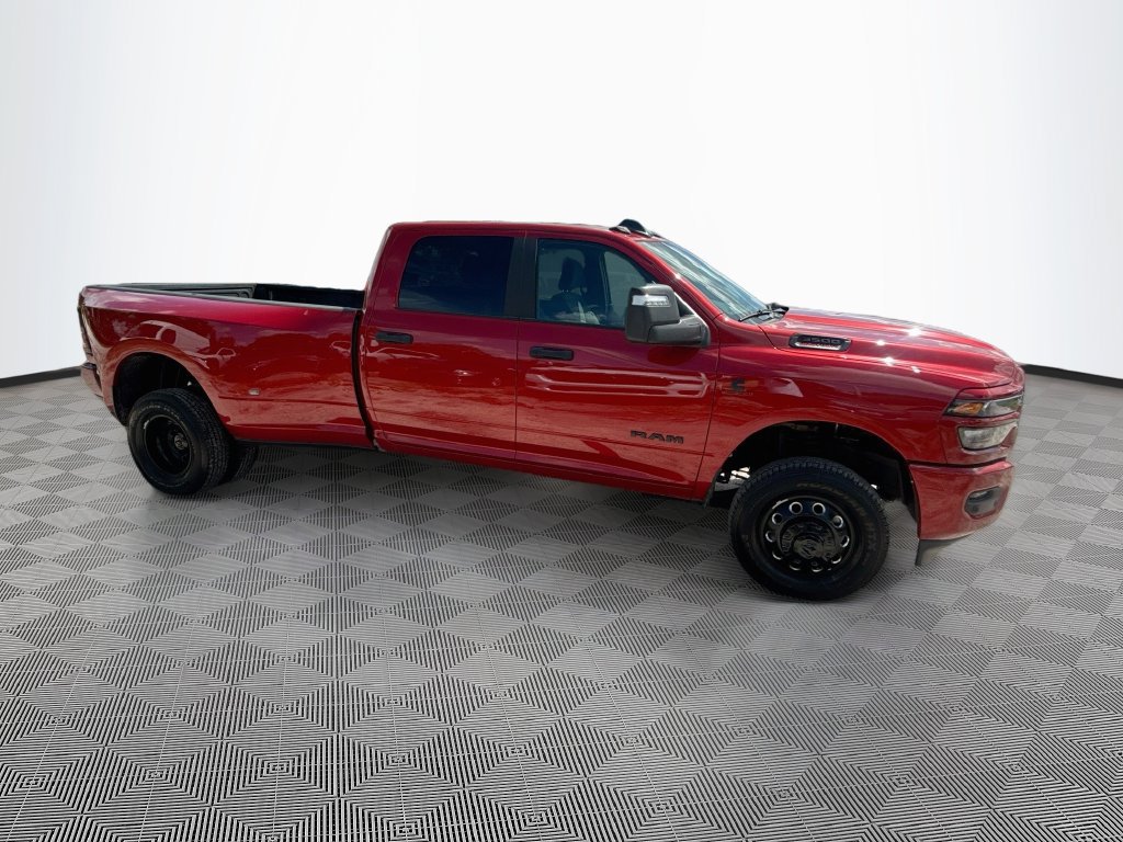 New 2026 RAM 3500 Big Horn AWD/4WD image 4