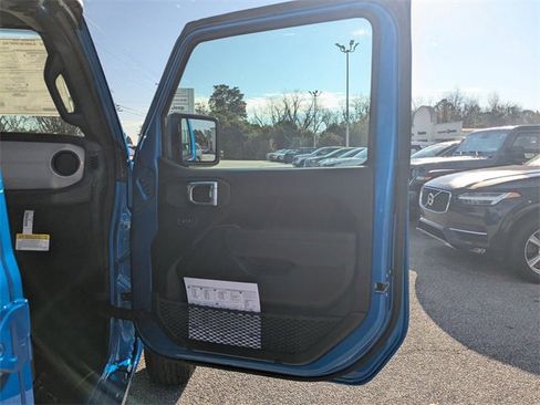 New 2026 Jeep Gladiator Sport image 30