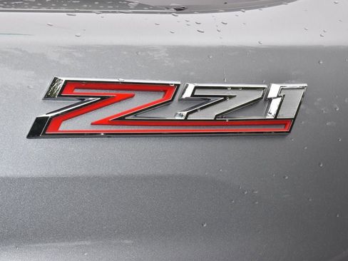 Used 2024 Chevrolet Silverado 2500 LT AWD/4WD image 42