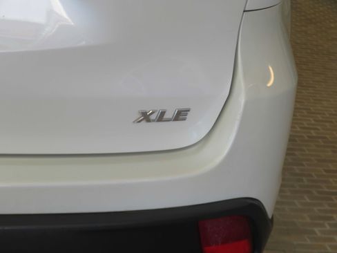 Used 2016 Toyota Highlander XLE FWD image 73