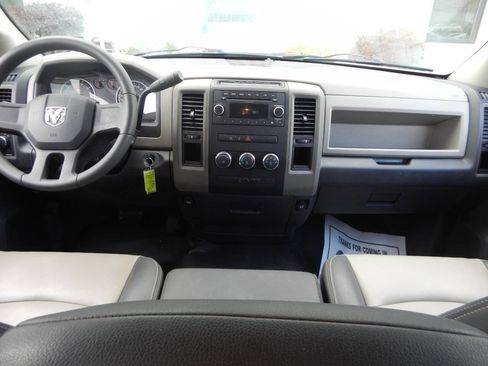 Used 2009 Dodge Ram 1500 Truck ST image 2