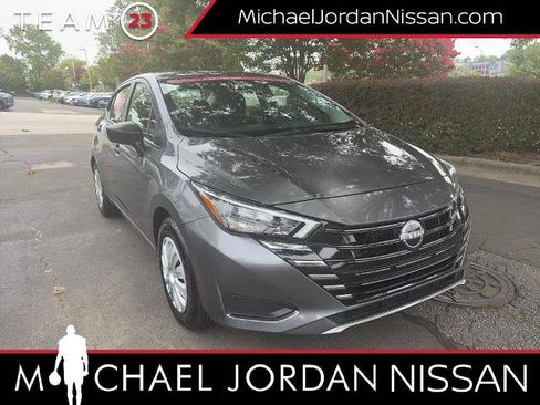 Certified 2025 Nissan Versa S FWD image 1
