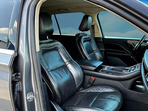 Used 2021 Lincoln Aviator Reserve w/ Equipment Group 208A image 7