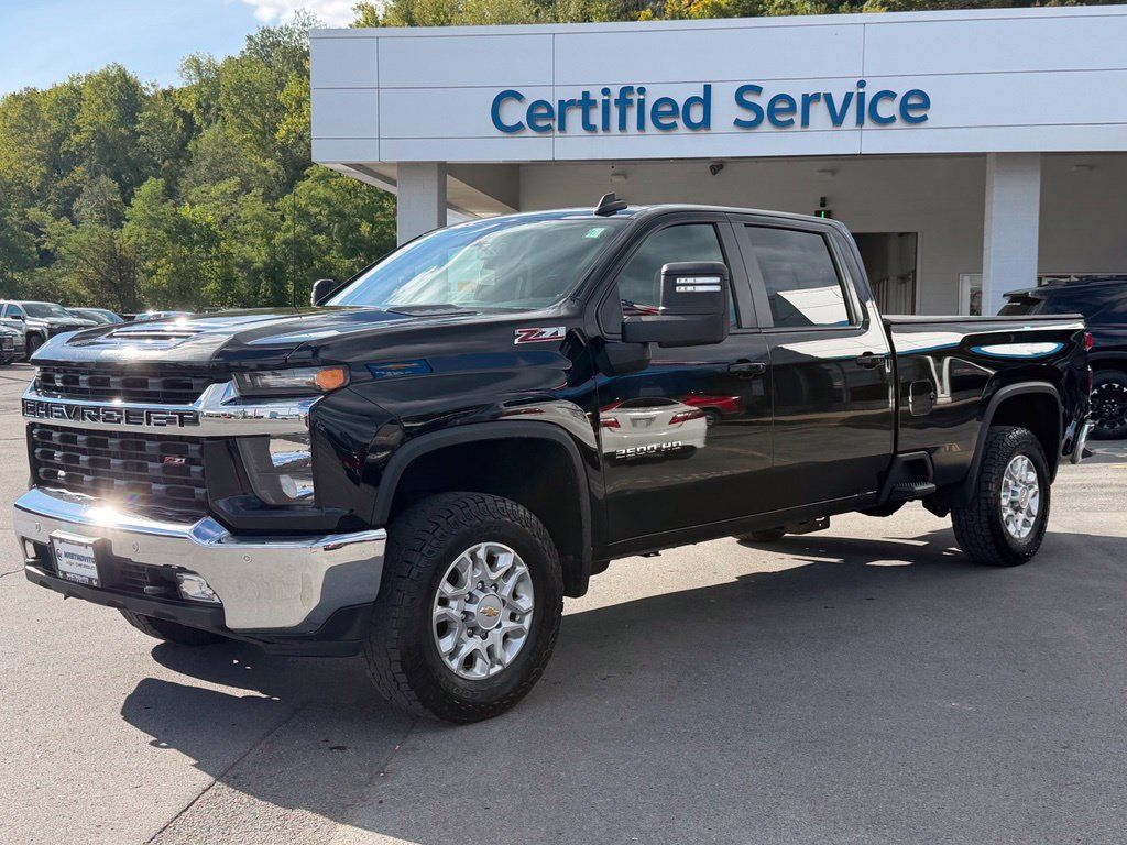 Used 2022 Chevrolet Silverado 2500 LT w/ All Star Edition AWD/4WD image 4