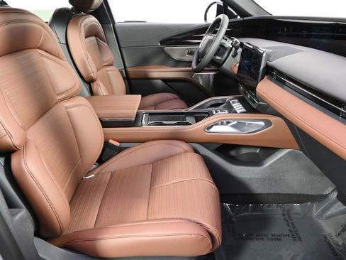 New 2026 Lincoln Nautilus Reserve AWD/4WD image 16