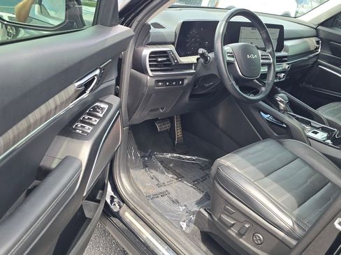 Certified 2024 Kia Telluride SX Prestige w/ Towing Package AWD/4WD image 9