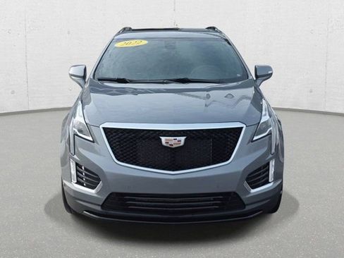 Used 2022 Cadillac XT5 Sportv image 2
