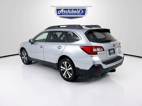 Used 2018 Subaru Outback 2.5i Limited image 5