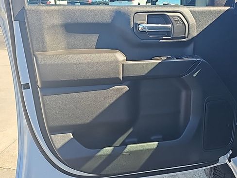 New 2026 GMC Sierra 2500 Pro w/ Convenience Package image 9