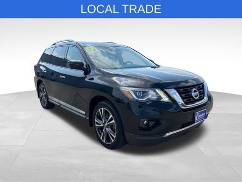 Used 2017 Nissan Pathfinder Platinum AWD/4WD image 9