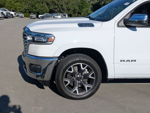 Used 2025 RAM 1500 Laramie AWD/4WD image 11