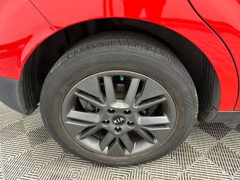 Used 2021 Kia Soul S image 16