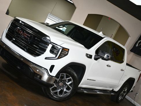 Used 2023 GMC Sierra 1500 SLT w/ SLT Premium Plus Package AWD/4WD image 78