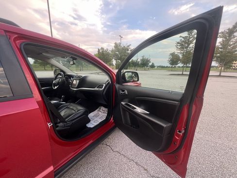 Used 2014 Dodge Journey Limited w/ Driver Convenience Group AWD/4WD image 10