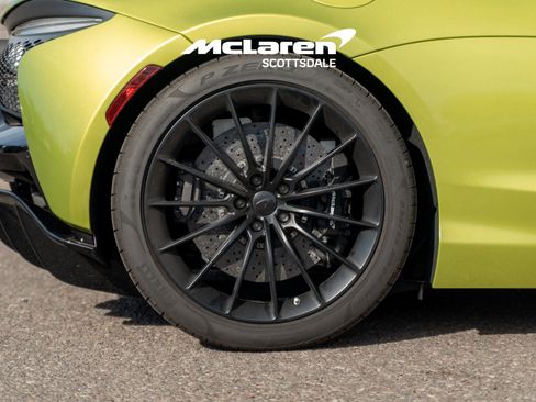 Used 2025 McLaren Artura Spider image 20