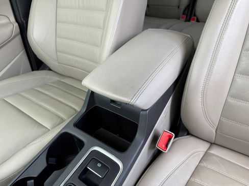 Used 2018 Ford Escape SEL image 27