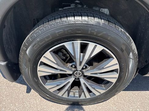 Certified 2021 Nissan Rogue SV AWD/4WD image 33