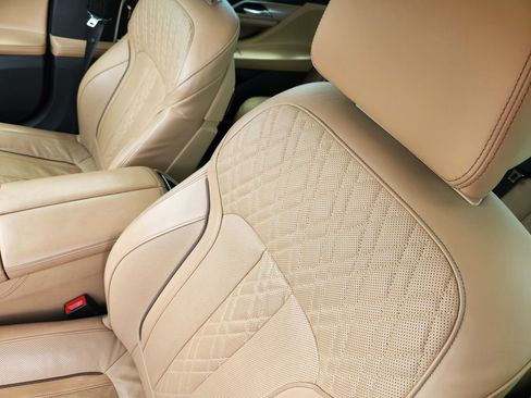 Used 2022 BMW 740i w/ Premium Package RWD image 25