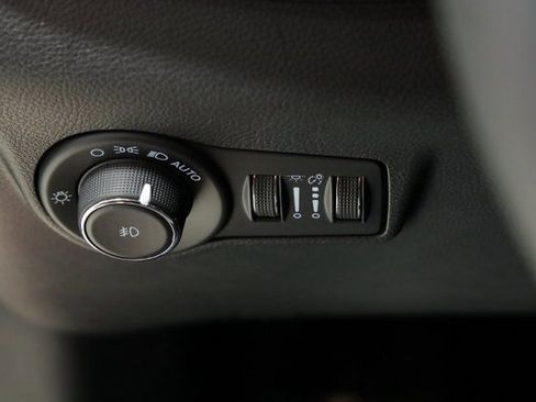 Used 2023 Jeep Compass Limited w/ Elite Group for (Red) Edition image 31