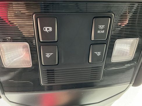 Used 2025 Volkswagen Jetta Sport image 27