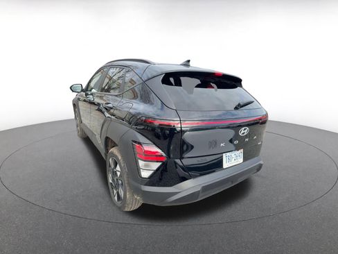 Used 2025 Hyundai Kona SEL image 5