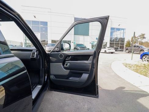 Used 2020 Land Rover Range Rover HSE image 51