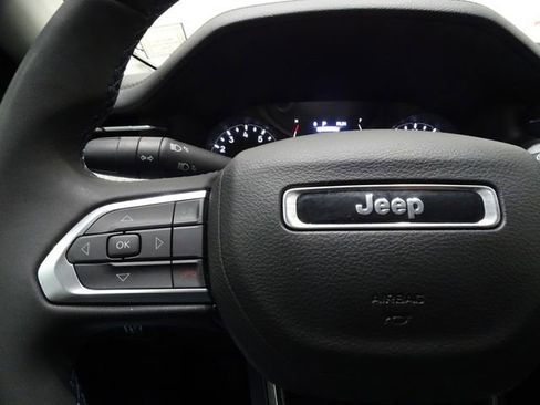 Used 2022 Jeep Compass Latitude AWD/4WD image 21