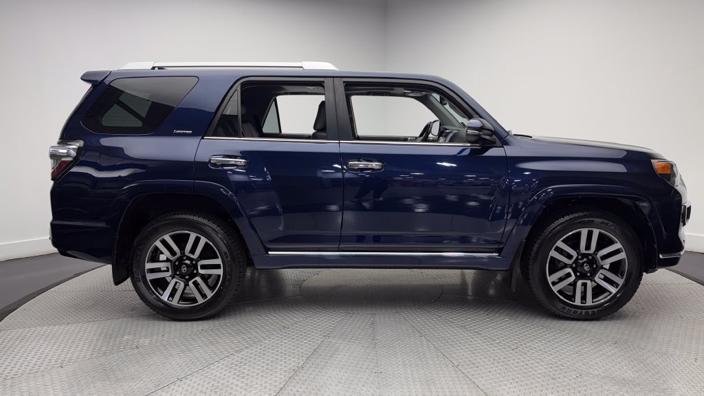 Used 2023 Toyota 4Runner Limited AWD/4WD image 40