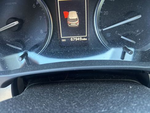 Used 2018 Toyota Highlander XLE AWD/4WD image 15