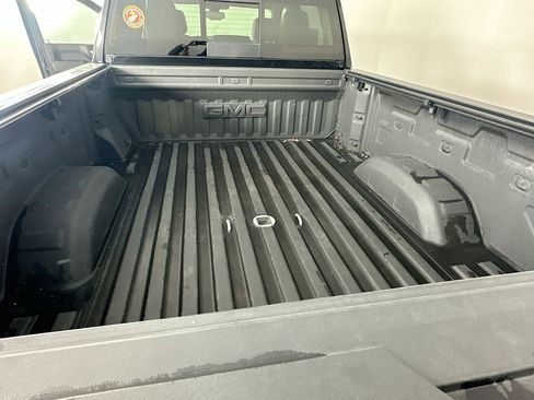 Used 2022 GMC Sierra 3500 SLT w/ SLT Premium Package image 33