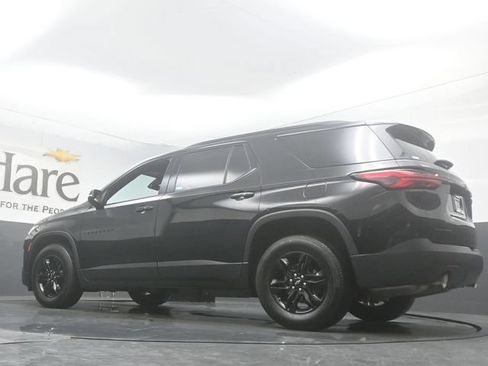 Used 2023 Chevrolet Traverse LT FWD image 57