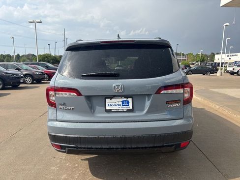 Used 2022 Honda Pilot TrailSport image 6