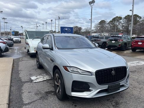 Used 2021 Jaguar F-PACE S image 2
