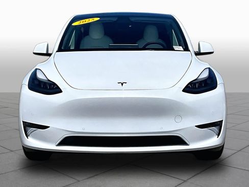 Used 2022 Tesla Model Y Performance AWD/4WD image 3