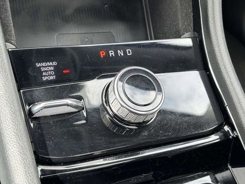 Used 2022 Jeep Grand Cherokee L Limited w/ Luxury Tech Group II image 22